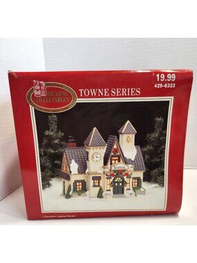 Dickens Collectables Towne Series Porcelain Lighted Schoolhouse Holiday READ
